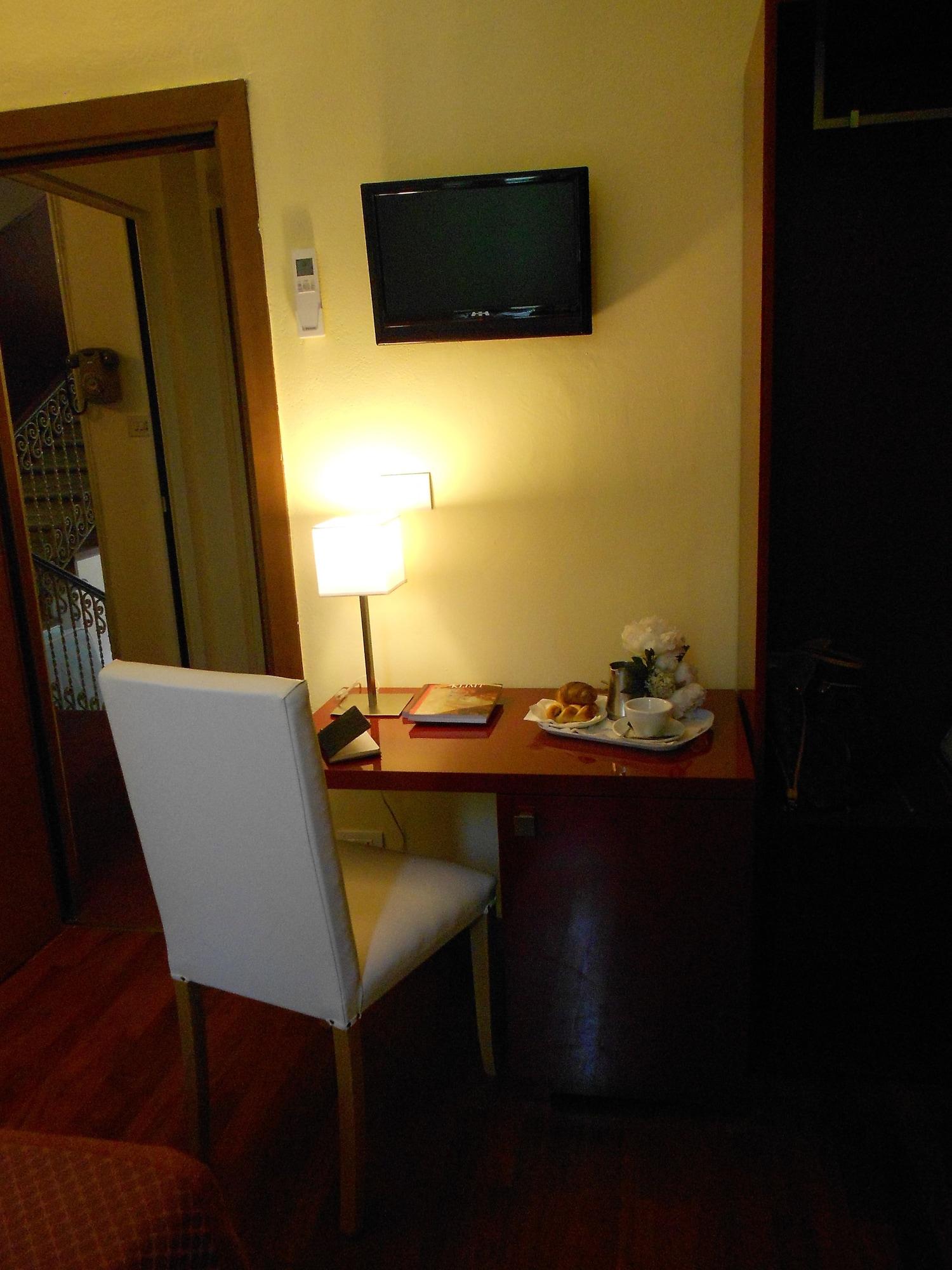 Hotel Minerva Milan Bagian luar foto